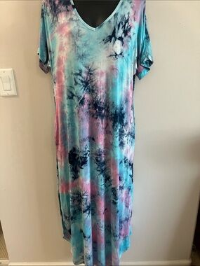 Zilcremo Tie-Dye V-Neck Maxi Dress in Aqua, Pink & Navy. XL